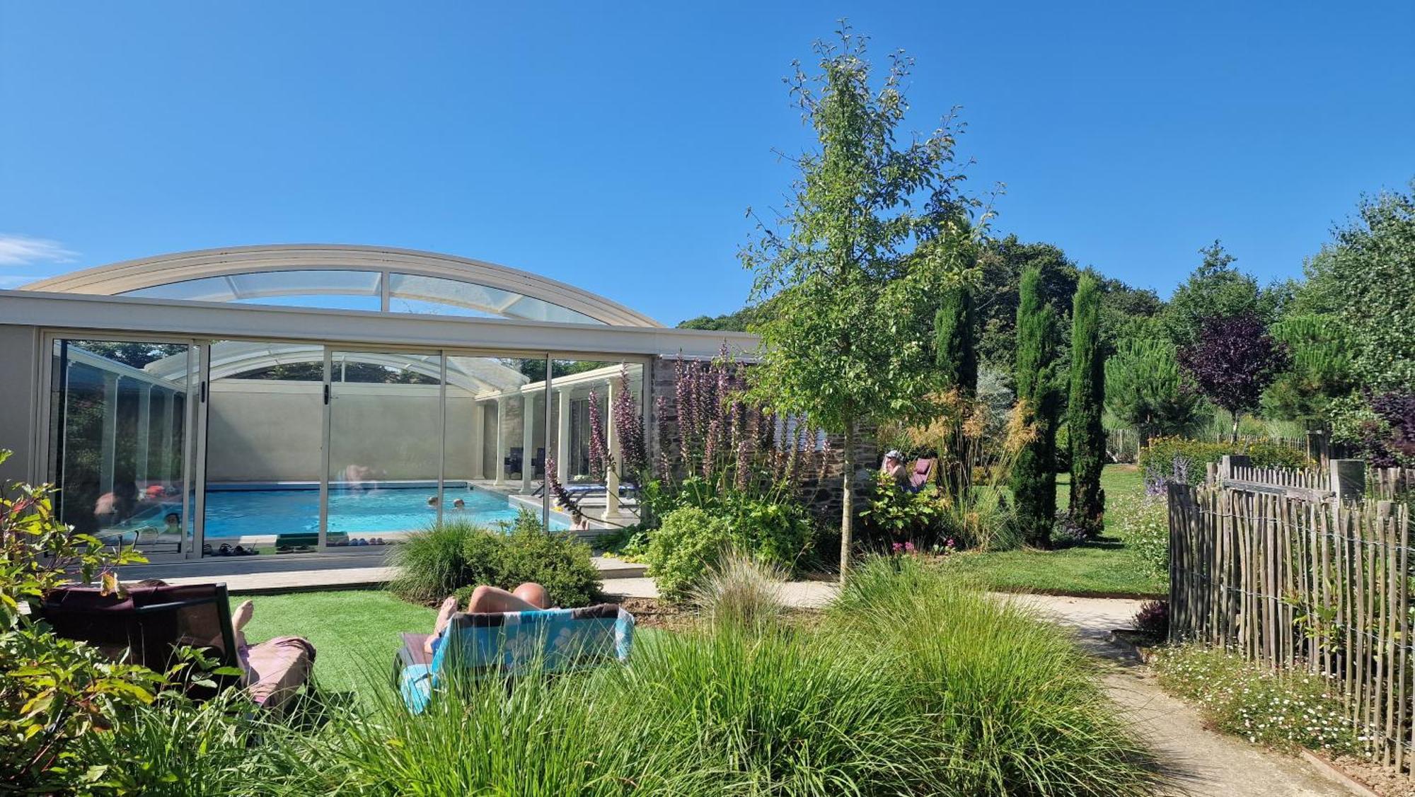 Les Gites Du Haut Pin Calorguen Exterior photo